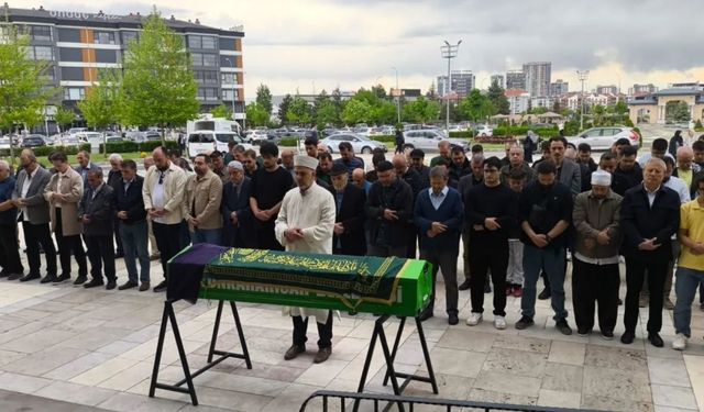 İş insanı Niyazi Diler’in acı günü: Enise Diler dualarla son yolculuğuna uğurlandı