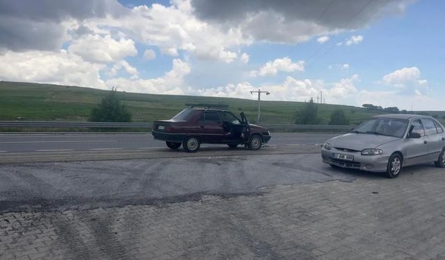 Afyon'da akaryakıt istasyonu önünde korkutan kaza: 1 kişi yaralandı
