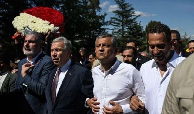 Özgür Özel İYİ Parti’ye mi geçiyor, hangi partiye geçecek, ne açıklama yaptı?