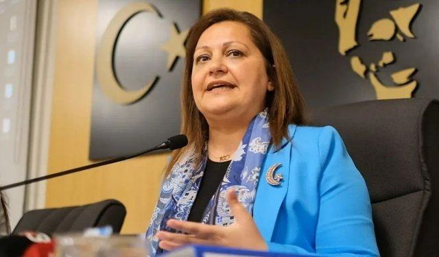 Burcu Köksal Ak Parti'ye geçeceği yönündeki iddialara açıklama yaptı mı, ne cevap verdi?