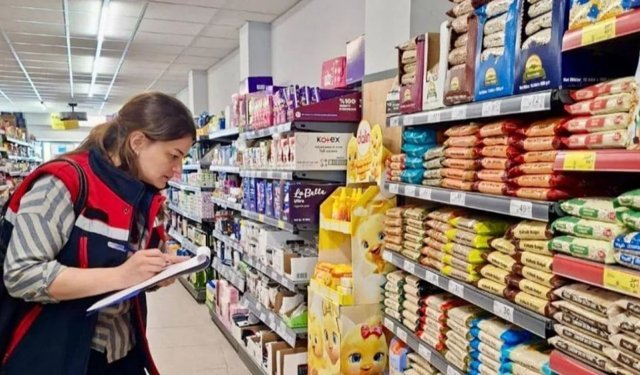 Afyon’da TÜFİS kapsamında market fiyatları denetimden geçti
