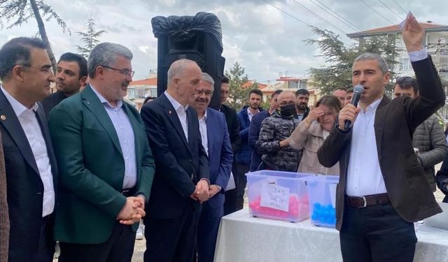Afyon’da 108 konutluk projede hak sahipleri belirlendi: Vali Aktaş ilk kurayı çekti