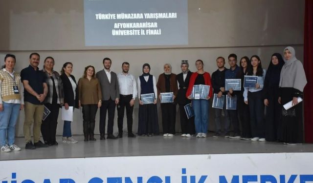 Afyon Gençlik Merkezi’nde büyük final: Münazara şampiyonları belli oldu