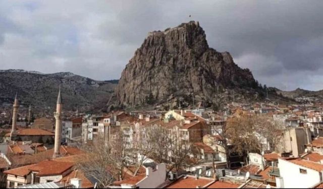 19 Mayıs'ta Afyon'da Hava Nasıl Olacak? Meteoroloji Saat Vererek Uyardı!