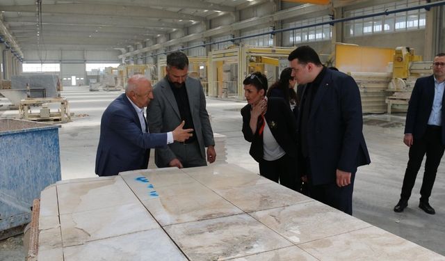 Sarı traverten dünya markası mı oluyor? Eskipazar'dan İscehisar’a dev çıkarma
