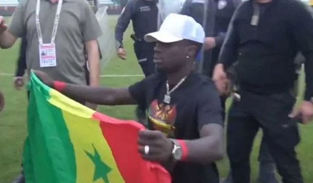 Amedspor Diagne bayrak olayı nedir? Mbaye Diagne Senegal bayrağını neden açamadı?