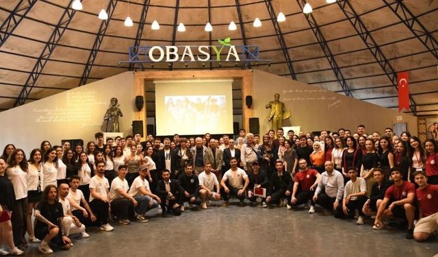 Zeybek kültürü Obasya’da konuşuldu: Akademi ve halk dansları buluştu
