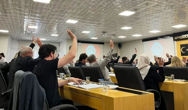 Motokros alanında aile kampı için Başkan Köksal'a yetki verildi