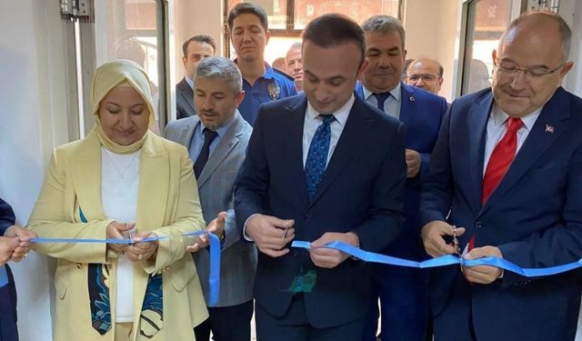 İscehisar’da yıl sonu sergisi kapılarını açtı: Kursiyerlerin emekleri beğeni topladı