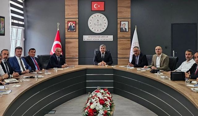Afyon'da LGS öncesi kritik toplantı: Sınav hazırlıkları gözden geçirildi
