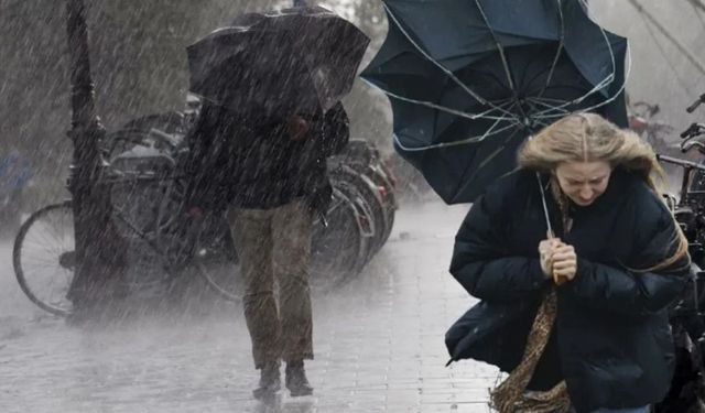 Afyonkarahisar için gök gürültülü sağanak alarmı! Meteoroloji saat vererek uyardı