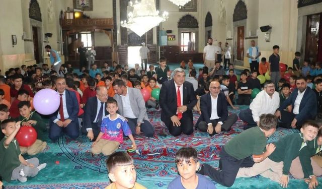 Afyonkarahisar’da cami şenlikleri başladı: Öğrenciler manevi atmosferde buluştu