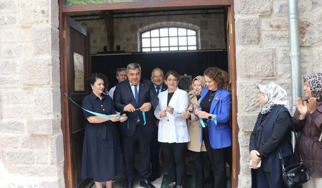 Afyon’da “Aheng-i Kat’ı” sergisi sanatseverlerle buluştu