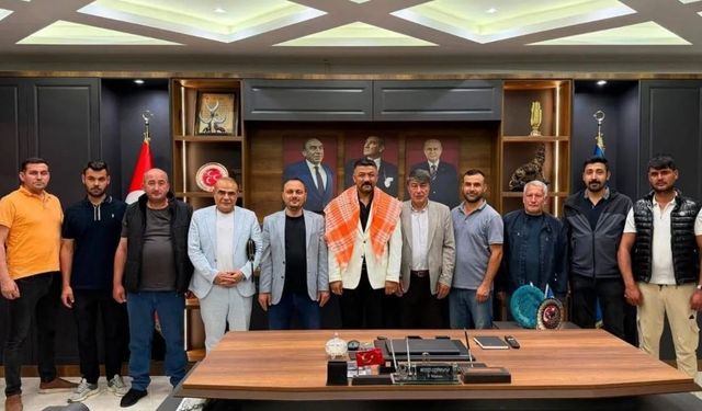 Yörükler Derneği’nden Ülkü Ocakları’na iade-i ziyaret gerçekleştirildi