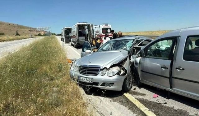 Emirdağ’daki trafik kazasında acı bilanço: Gurbetçi sürücü yaşamını yitirdi