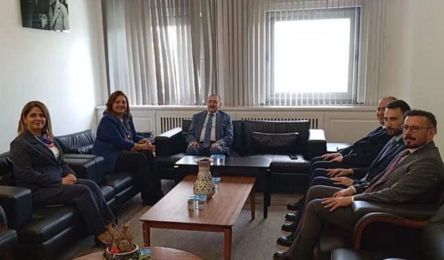 Prof. Dr. Veysel Eroğlu, Başkan Köksal'ı ziyaret etti