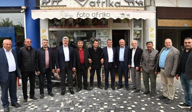 Milletvekili Özkaya Emirdağ’da vatandaşların nabzını tuttu