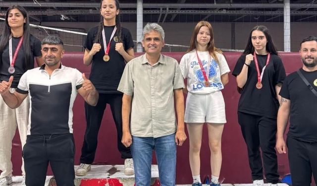 Muaythai'da büyük gurur: Afyonkarahisar takımı Türkiye'nin en iyileri arasında