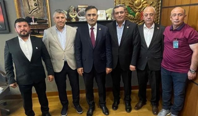 Milletvekili Arslan, TBMM'de Eskişehir Kütahyalılar Derneği heyetini ağırladı