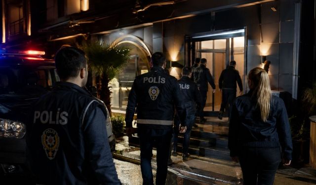 Afyonkarahisar’da Masaj Salonlarına Fuhuş Operasyonu! 17 Kişi Gözaltına Alındı