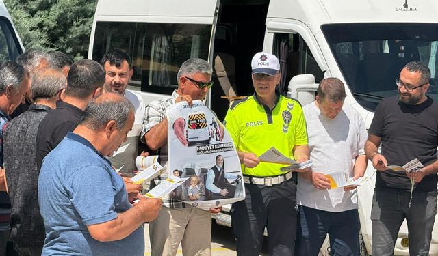 Afyon'da Velilerin İçi Rahat Edecek: Emniyet Ekiplerinden Okul Servis Şoförlerine Güvenli Sürüş Eğitimi