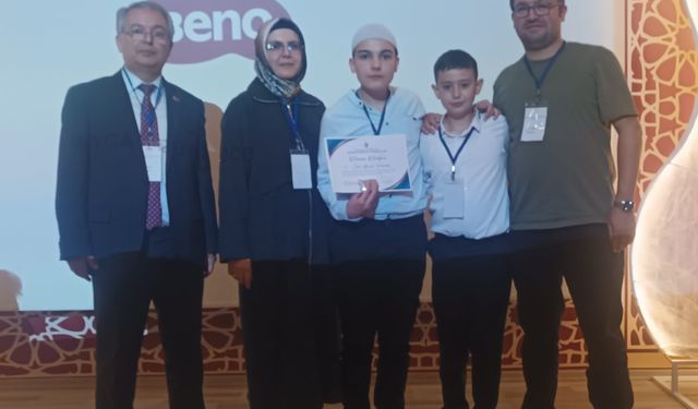 Afyon Lisesi Öğrencisinden Gururlandıran Başarı: Sami Yusuf Atalık Bölge Birincisi Oldu!