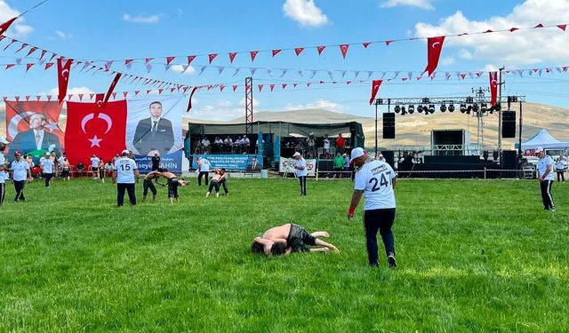 Kırkpınar Öncesi Dev Prova: Karaadilli’de 25 Başpehlivan Kol Bağlıyor