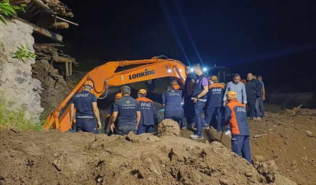 Eskişehir'de Kaçak Kazı Faciası: 12 Metrelik Tünelde Can Veren Şahsın Cenazesi 18 Saatte Çıkarıldı!