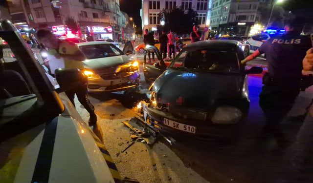 "Ben orayı düz sandım..." Alkollü Sürücü Ambulansta Hüngür Hüngür Ağladı