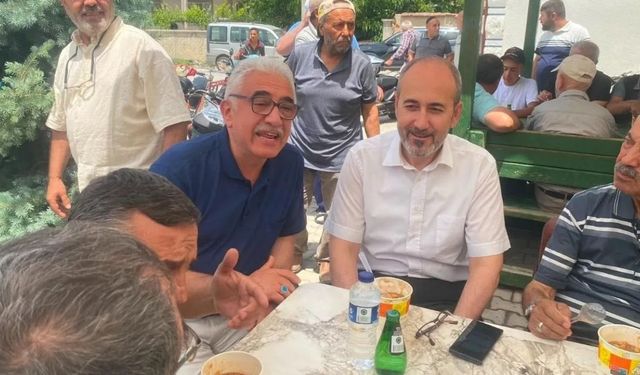 Müdür Öztürk, Bolvadin'de aşure programında vatandaşlarla buluştu
