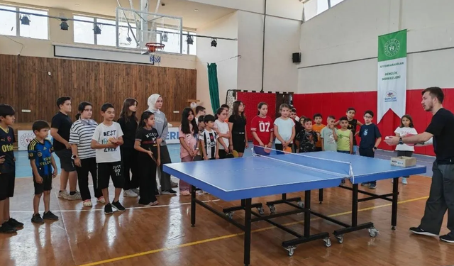 Sandıklı Gençlik Merkezi'nde yaz kulübü heyecanı: 612 öğrenci kurslara başladı