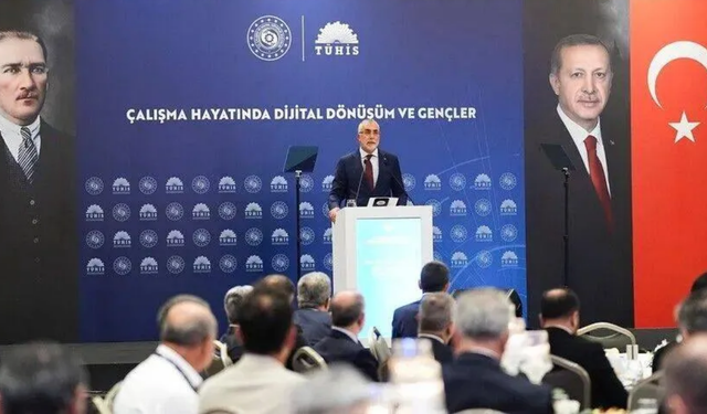 AFSÜ, "Çalışma Hayatında Dijital Dönüşüm ve Gençler" seminerinde temsil edildi