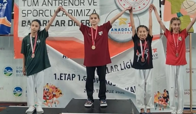 Afyonlu Nuray Can'dan büyük gurur: Taekwondoda Türkiye üçüncüsü oldu