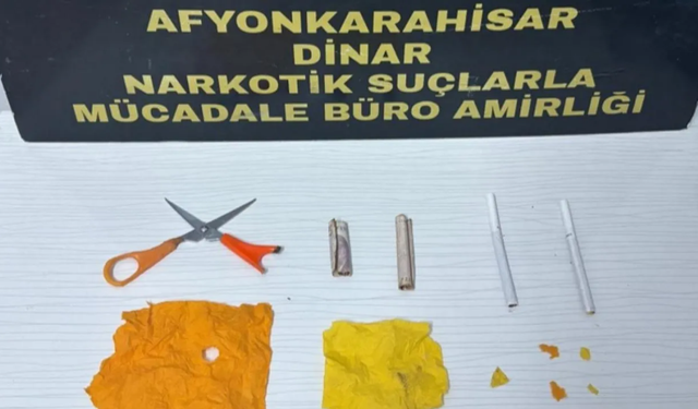 Dinar’da başarılı operasyon! Peçeteye emdirilmiş 9 uyuşturucu madde ele geçirildi