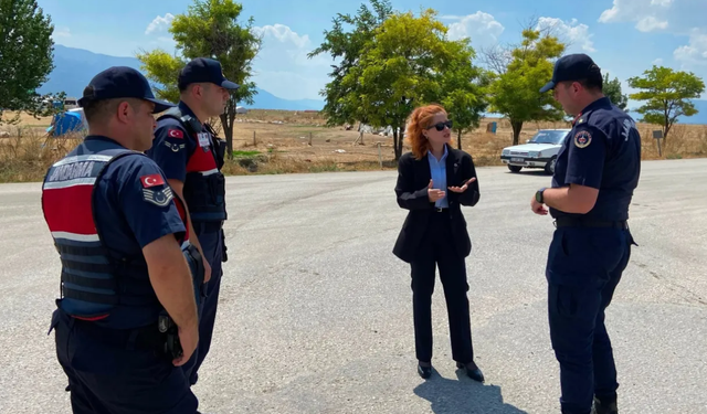 Başmakçı’da jandarma denetimine yakın takip: Kaymakam Bayri sahada
