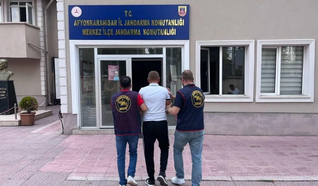 Afyonkarahisar’da 20 yıl hapis cezasıyla aranan hükümlü yakalandı