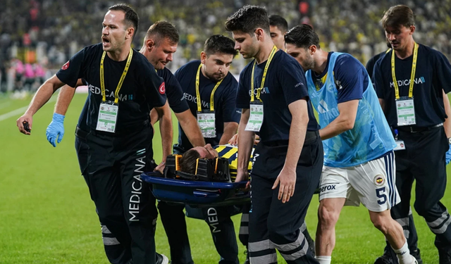 Fenerbahçe Açıklamayı Yaptı: Konyaspor Maçında Hastaneye Kaldırılmıştı! Kerem Aktürkoğlu’nun Tomografi Sonuçları Çıktı