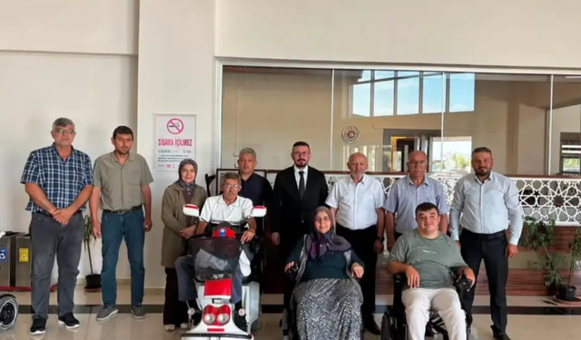 Afyonkarahisar’da 120 engelli aracı sahiplerine teslim edildi