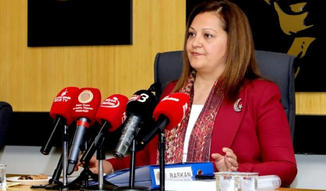 Burcu Köksal kimdir, kaç yaşında, nereli, evli mi? Afyonkarahisar Belediye Başkanı Burcu Köksal hangi partili?