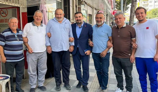 AK Parti Afyonkarahisar İl Başkanı Kavak’tan esnaf ziyareti: Talepleri yerinde dinledi