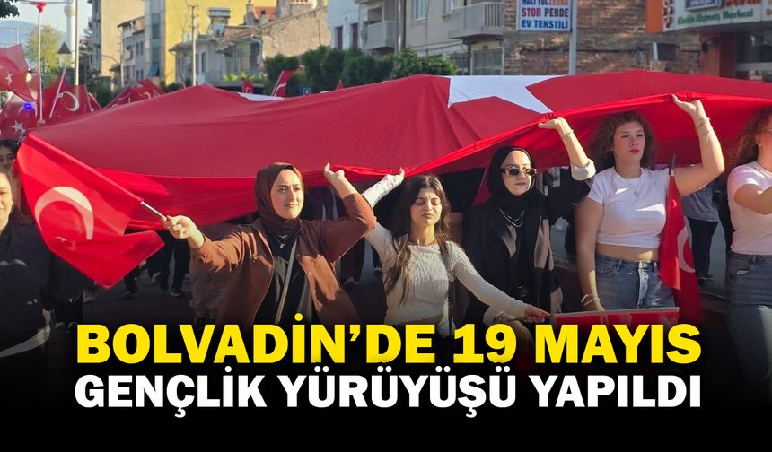 Bolvadin’de 19 Mayıs Coşkusu: Gençlik Yürüyüşü ve Konser Etkinliği Yoğun İlgi Gördü