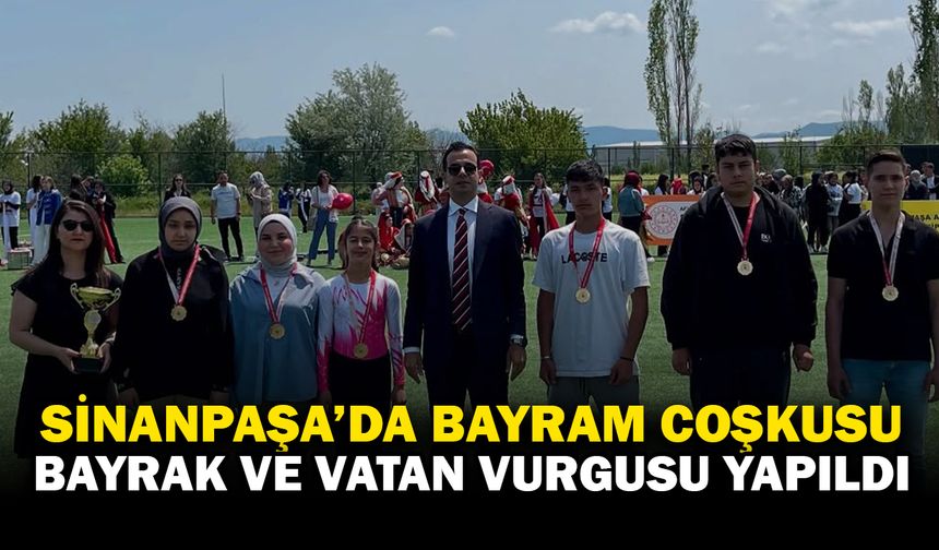 Sinanpaşa’da 19 Mayıs Coşkusu: Fener Alayı Yürüyüşüyle Kutlandı