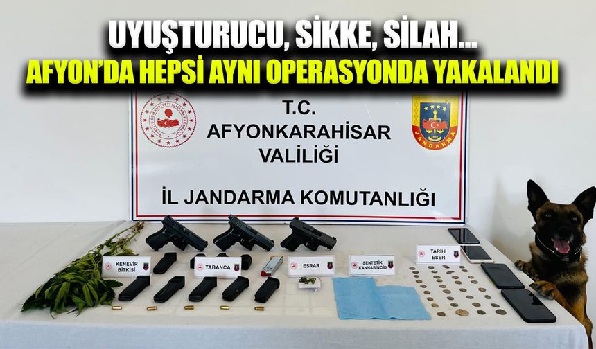 Afyonkarahisar’da uyuşturucu operasyonunda çok sayıda madde ve silah ele geçirildi
