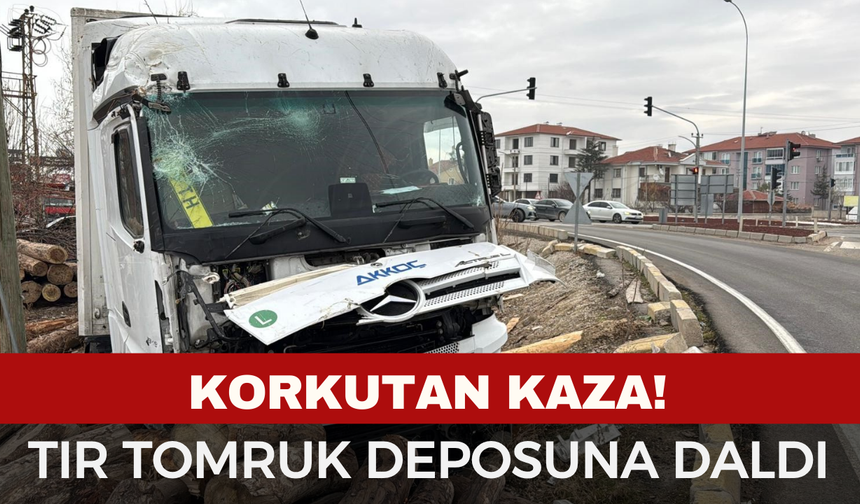 Afyon'da Kontrolden Çıkan Tır Fabrikaya Daldı