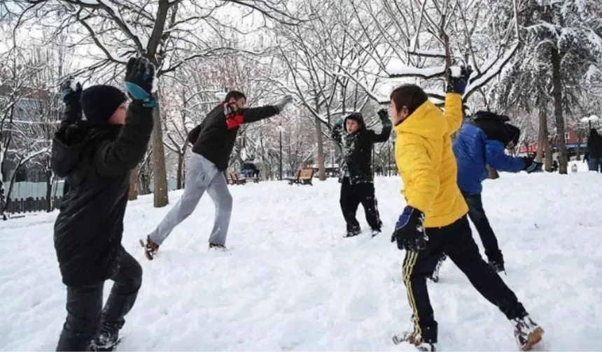 5 Mart Perşembe Afyon'da okul yok mu (Afyon Valiliği- Kar Tatili)? Afyon okullar tatil mi?
