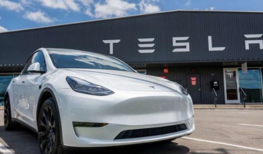Tesla'sı olanlara kötü haber! Artık daha fazla ödeyeceksiniz