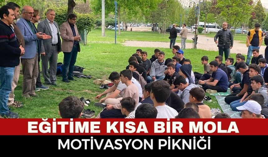 Afyonkarahisar Miftah Kur'an Kursu’ndan Öğrencilerine Motivasyon Pikniği