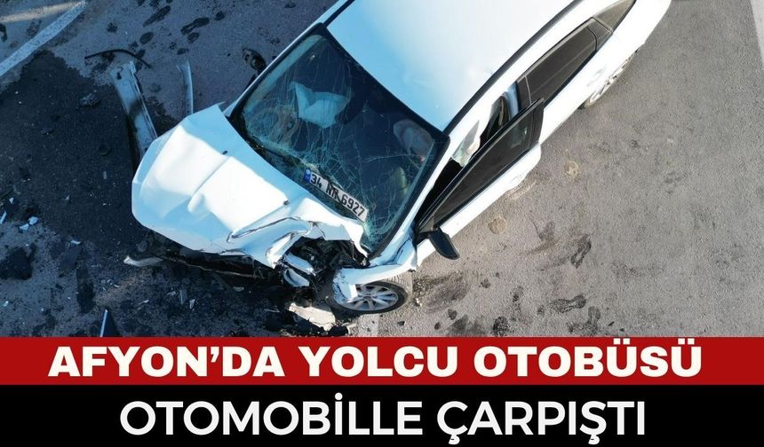 Bolvadin Otogar Kavşağı'nda Korkutan Kaza: Tur Otobüsü ile Otomobil Çarpıştı!