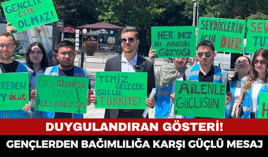 Zafer Meydanı’nda Duygulandıran Gösteri! Gençlerden Bağımlılığa Karşı Güçlü Mesaj