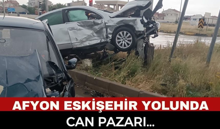 Afyon-Eskişehir Kara Yolunda Kaza: 2'si Ağır 4 Kişi Yaralandı!
